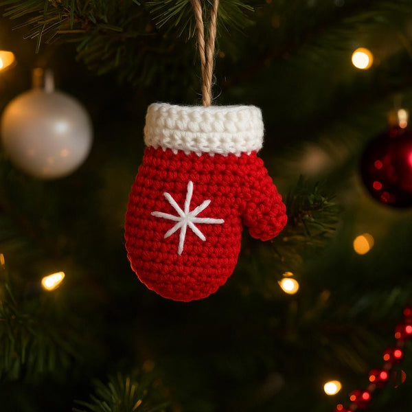 Mini Mitten Keychain & Ornament Crochet PDF Pattern : Christmas ornament