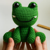 Fergus the Frog Amigurumi – Crochet Pattern (US Terms PDF)