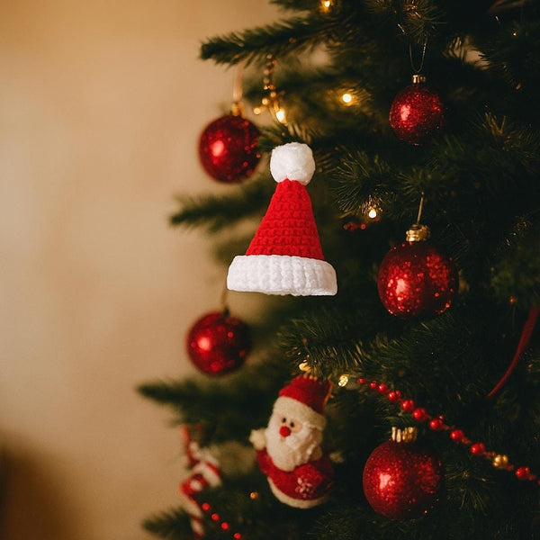 Christmas Santa Hat Keychain Crochet PDF Pattern : No Abbreviations, Beginner Friendly