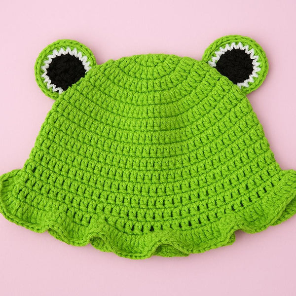 Frog Eyes Beanie Crochet Pattern: Ruffled Brim PDF Tutorial