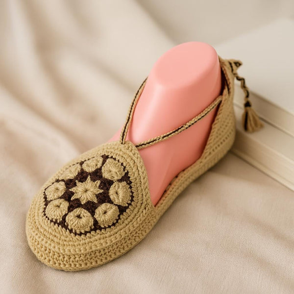 Single-Motif Crochet Sandal PDF Pattern : Size 38–39, Pre-Perforated Sole