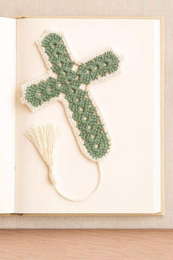 Crochet Cross Bookmark Pattern: Fine Thread Shell, Tassel (PDF)