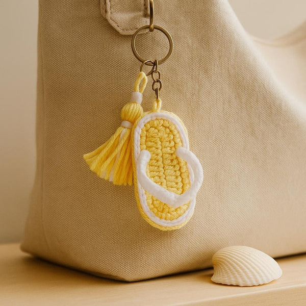 Crochet Flip-Flop Keychain Pattern PDF : Mini Sandal Keychain, Summer Beach Bag Charm