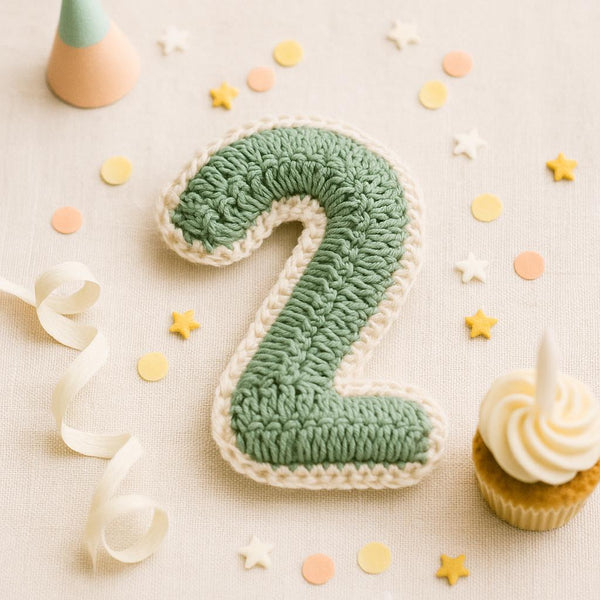 Crochet Number 2 Pattern PDF : Stuffed Amigurumi Digit Two, Birthday Garland Number,