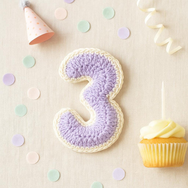 Crochet Number 3 Pattern PDF : Amigurumi Digit Three, Birthday Garland Number
